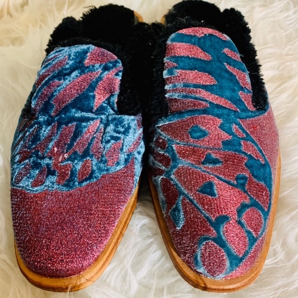 Free People Hieress Women’s Mules Butterfly Effect Fur Lined Shoe US 7 NIB - Picture 10 of 16